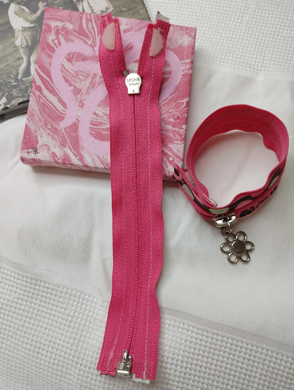 GIRLS FUN PINK CLOTH BRACELETS (3)